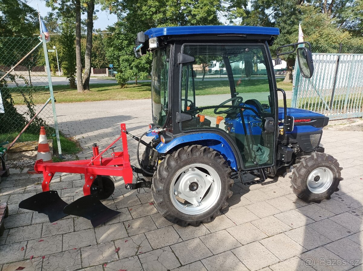 Malotraktor Farmtrac 26 4WD s kabinou - 6