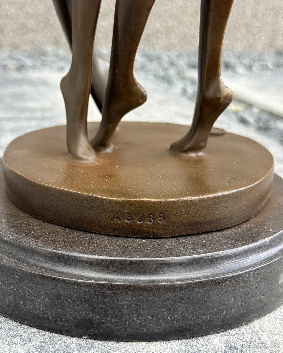 Bronzová socha Tančící pár moderní umělecká dekorace a dárek - 6