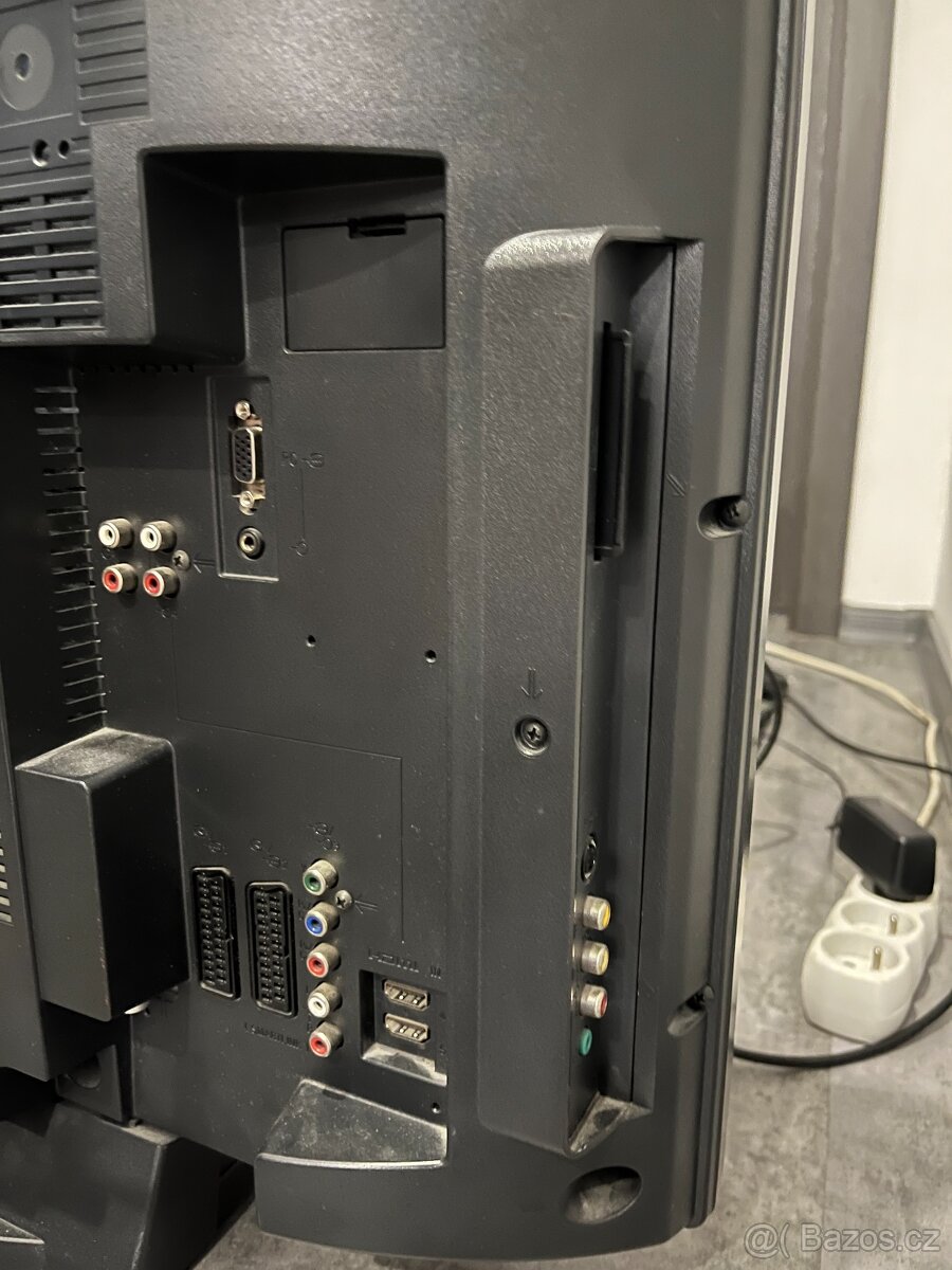 LCD televize Sony Bravia KDL-32U3000 82cm - 6