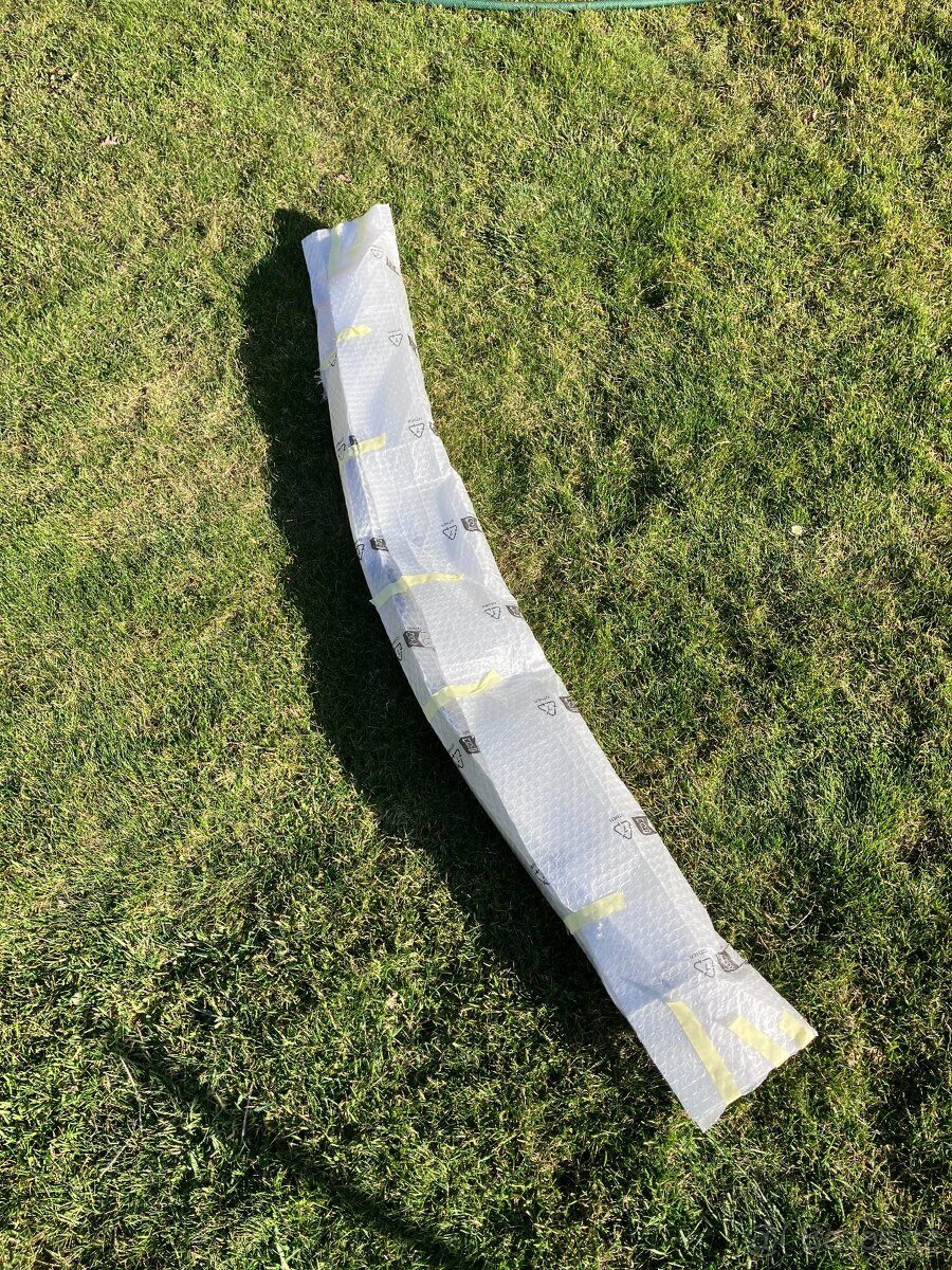 Karbonový spoiler BMW F36 mat - 6