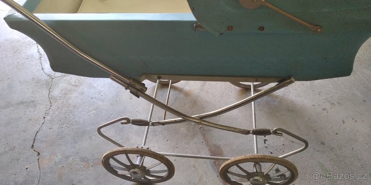 retro hluboký kočárek pro panenky - 6