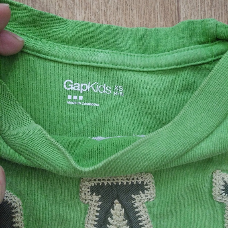 4x tričko, vel.okolo 128, cena za vše - 6