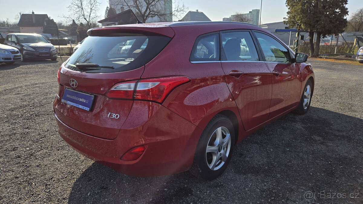 HYUNDAI i30 1.6GDI STYLE 99KW - 6