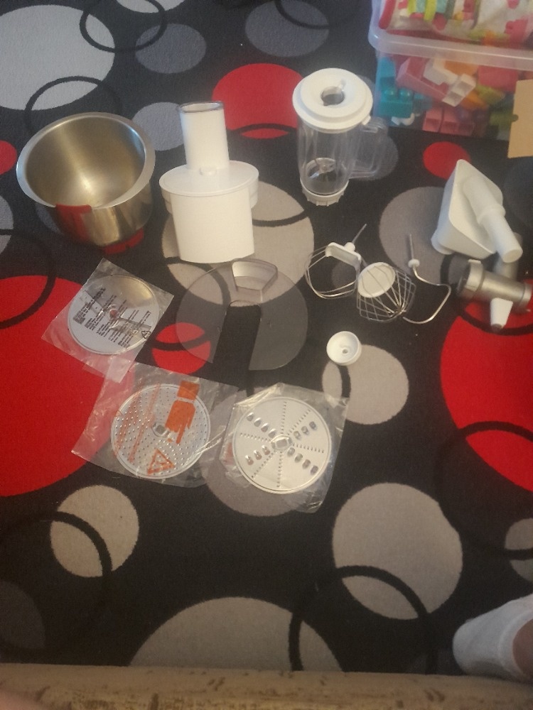 Kuchyňský robot Bosh MUM48R1/05 - 6