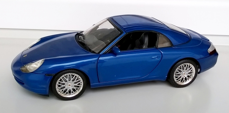 Porsche 911/996 - 997 1/18 - 6