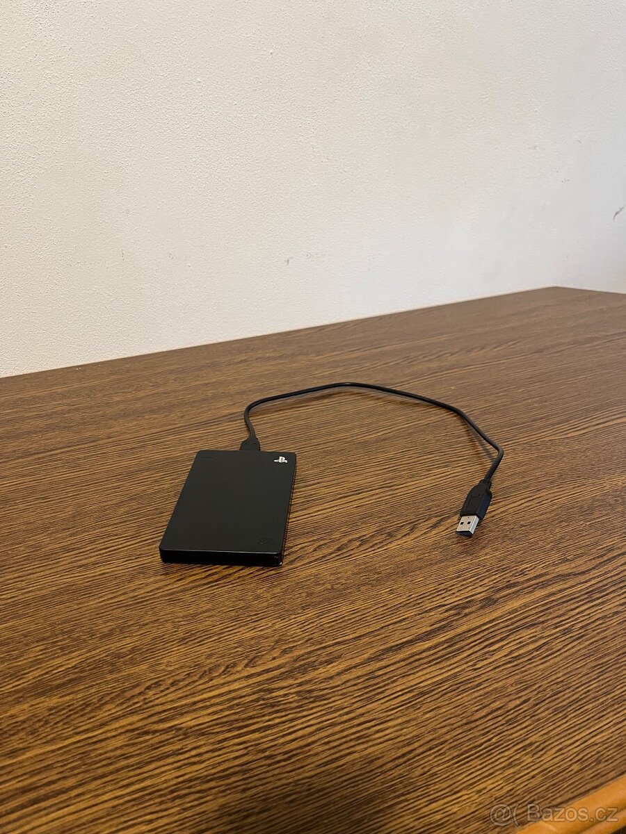 Playstation 4 slim +příslušenství - 6
