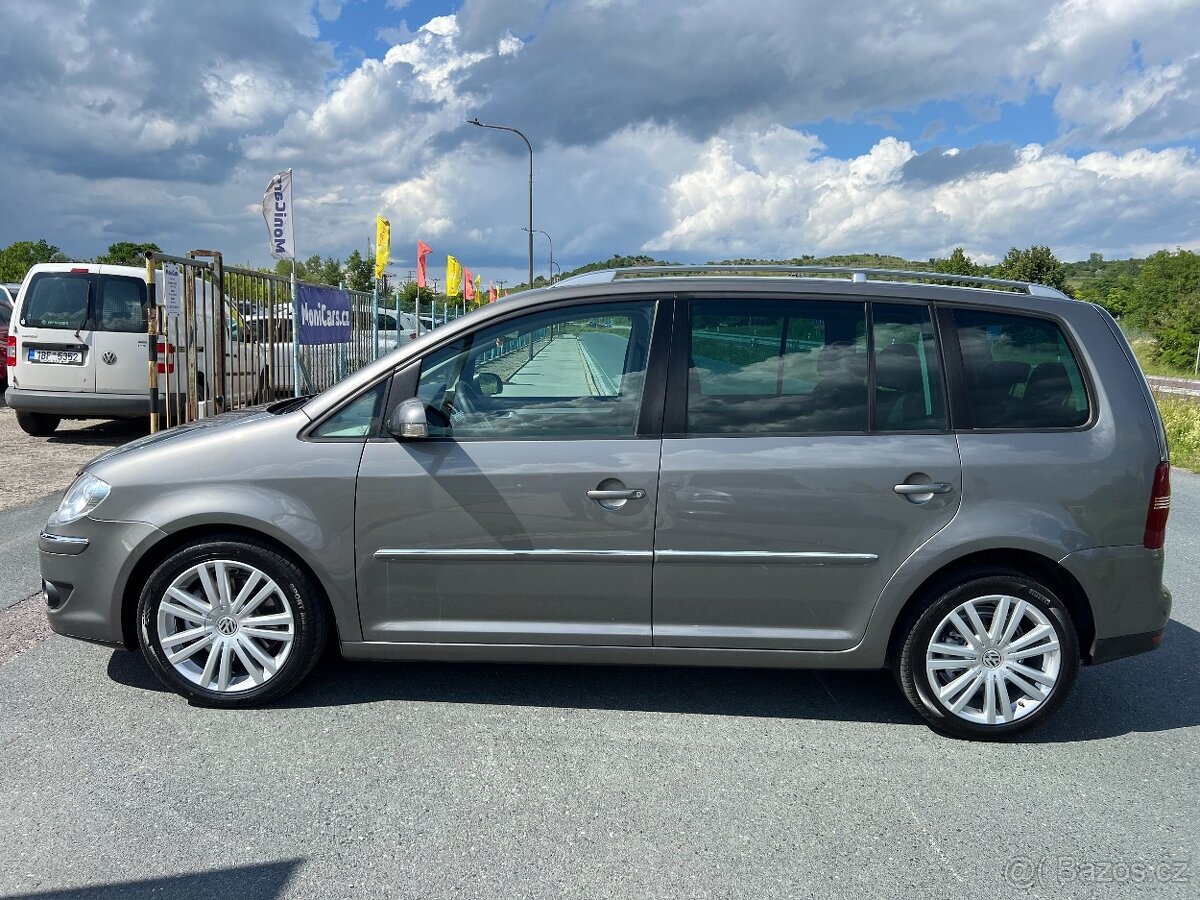 Volkswagen Touran, 2.0 TDi 125kW 7 MÍST, TAŽNÉ - 6