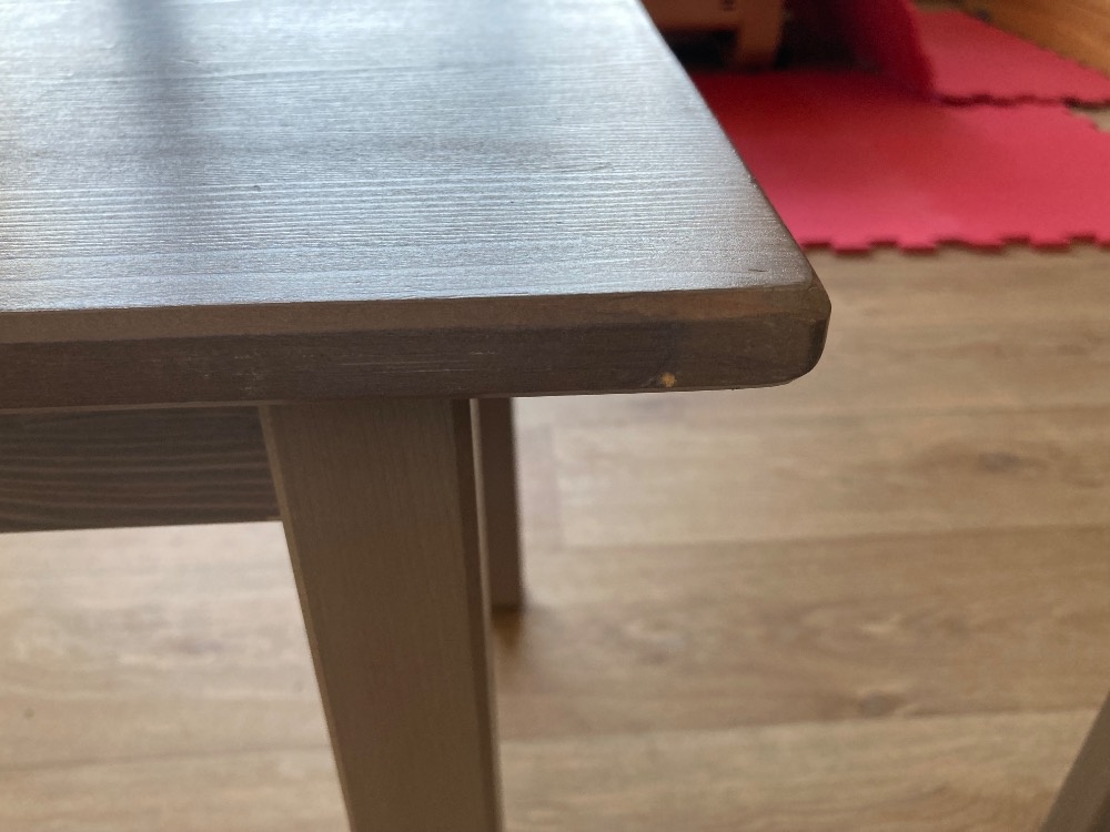 Prodám dětský stolek a 3 židličky - 6