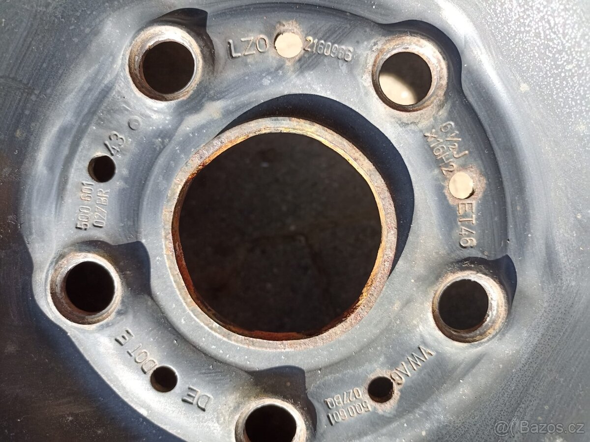 Zimní 205/60R16 - 6