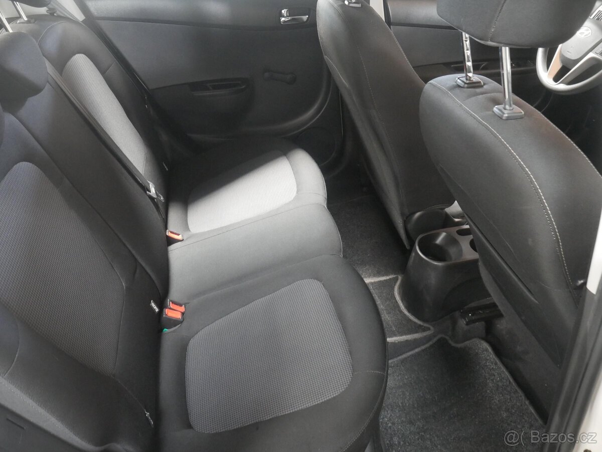 Hyundai I20 1.2i , 63 kW benzín, 2012 - 6