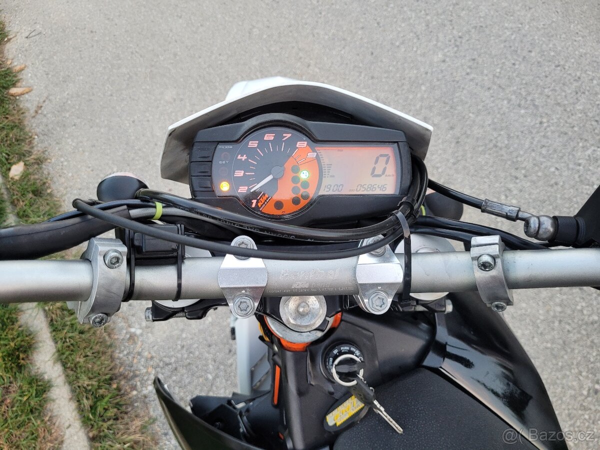 KTM 690 R enduro 2014 - 6