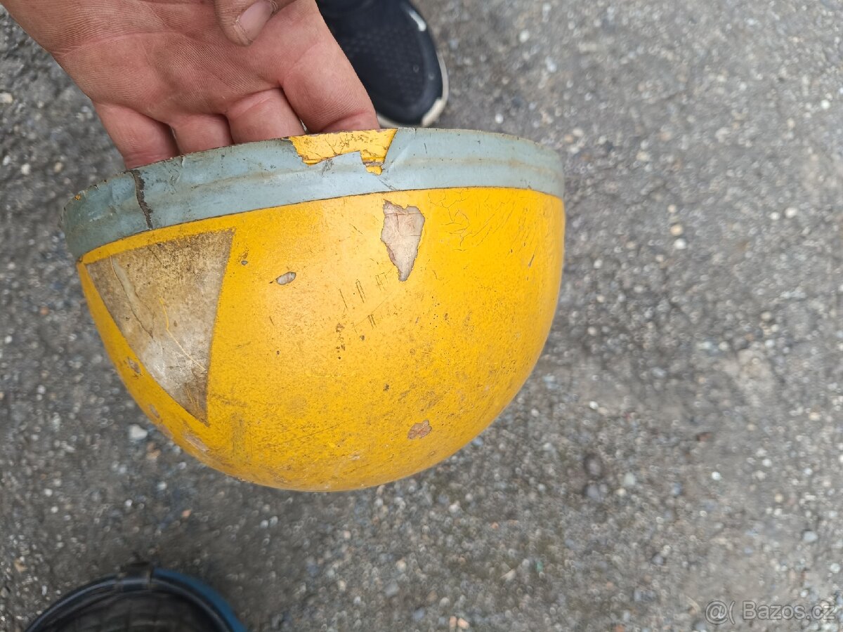 Prodám 2 ks starých moto helem, přileb na veterána - 6