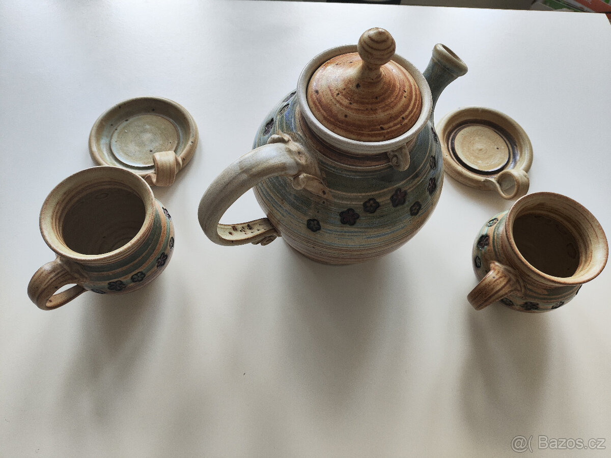 Nádherná keramická sada - konvice + 2 hrnky s podšálky - 6