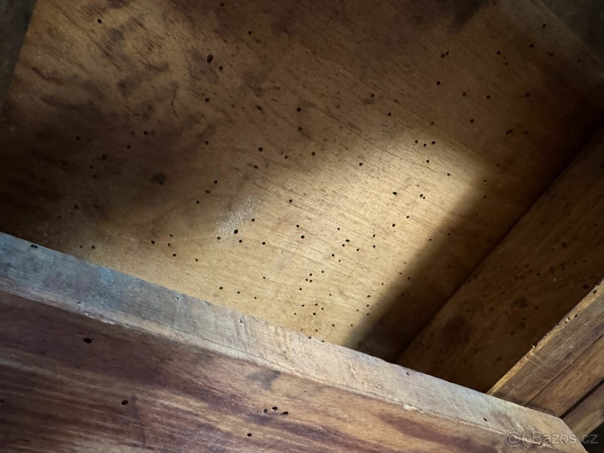 Starožitný jídelní stůl - 6