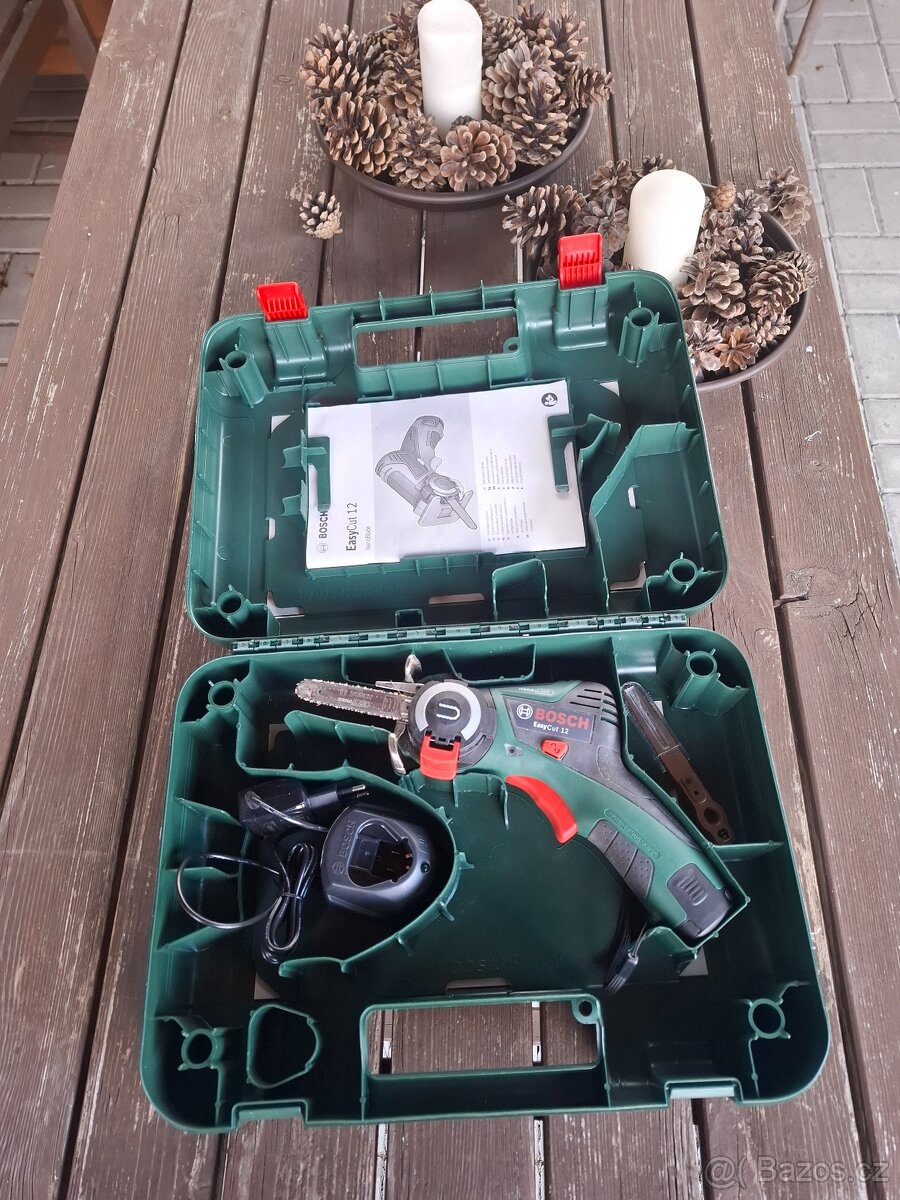 Akumulátorová pila Bosch EasyCut 12 - 6