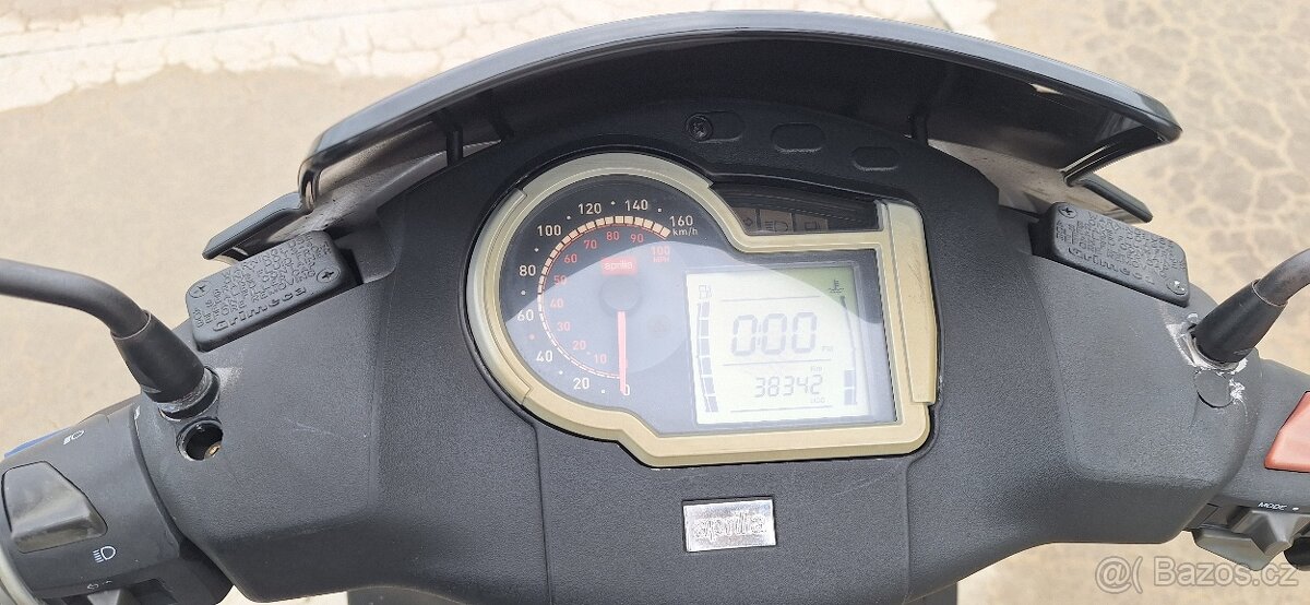 Aprilia Sportcity 200 - 6