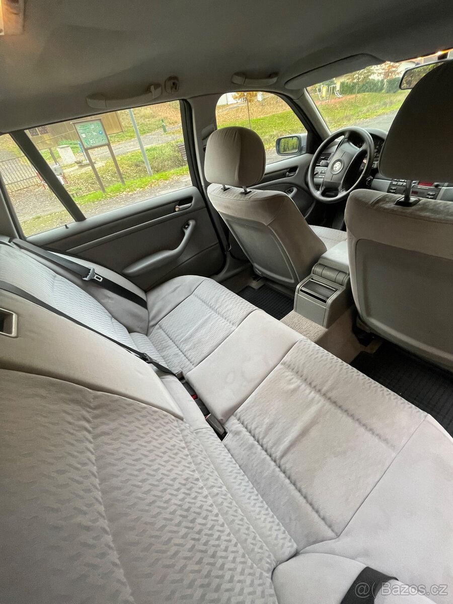 BMW e46 320d TOURING - 6