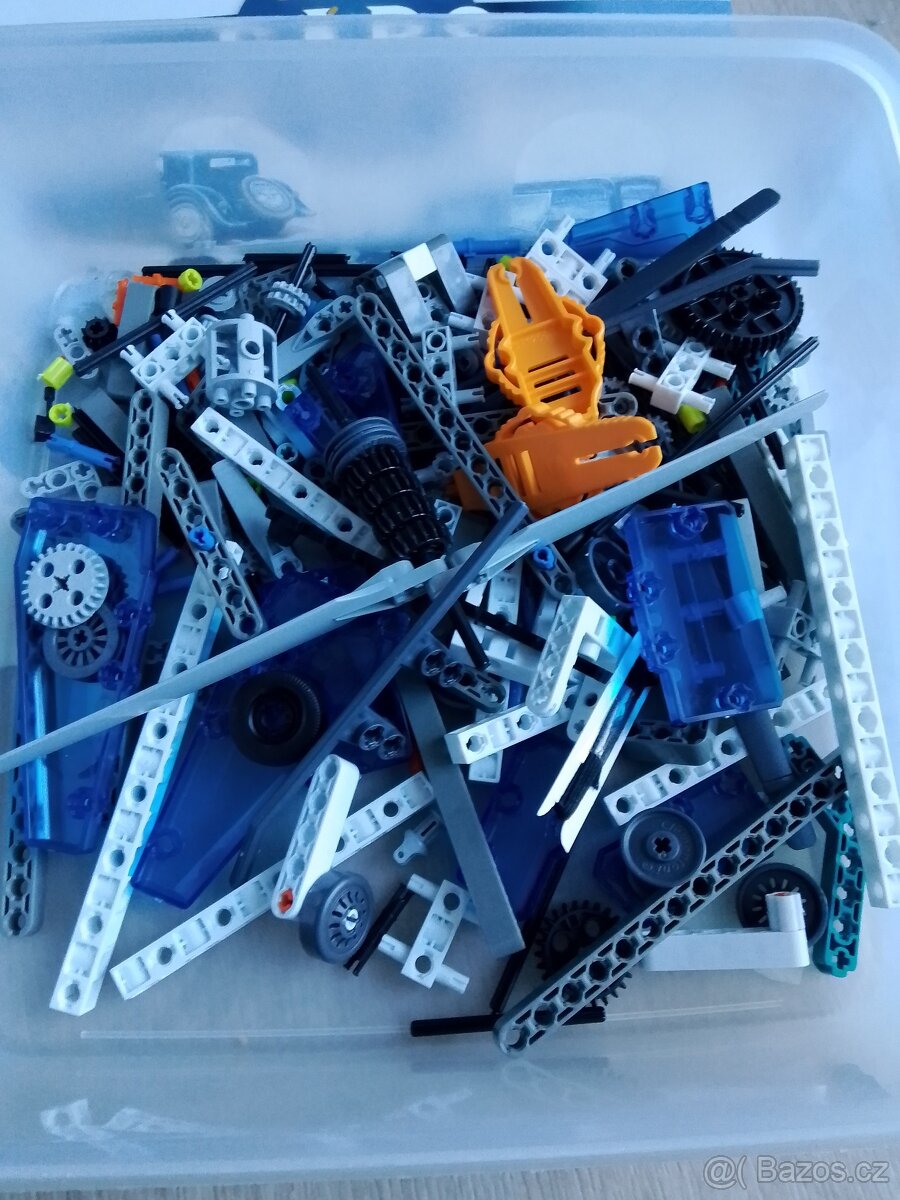 Lego technic formule a letadlo - 6