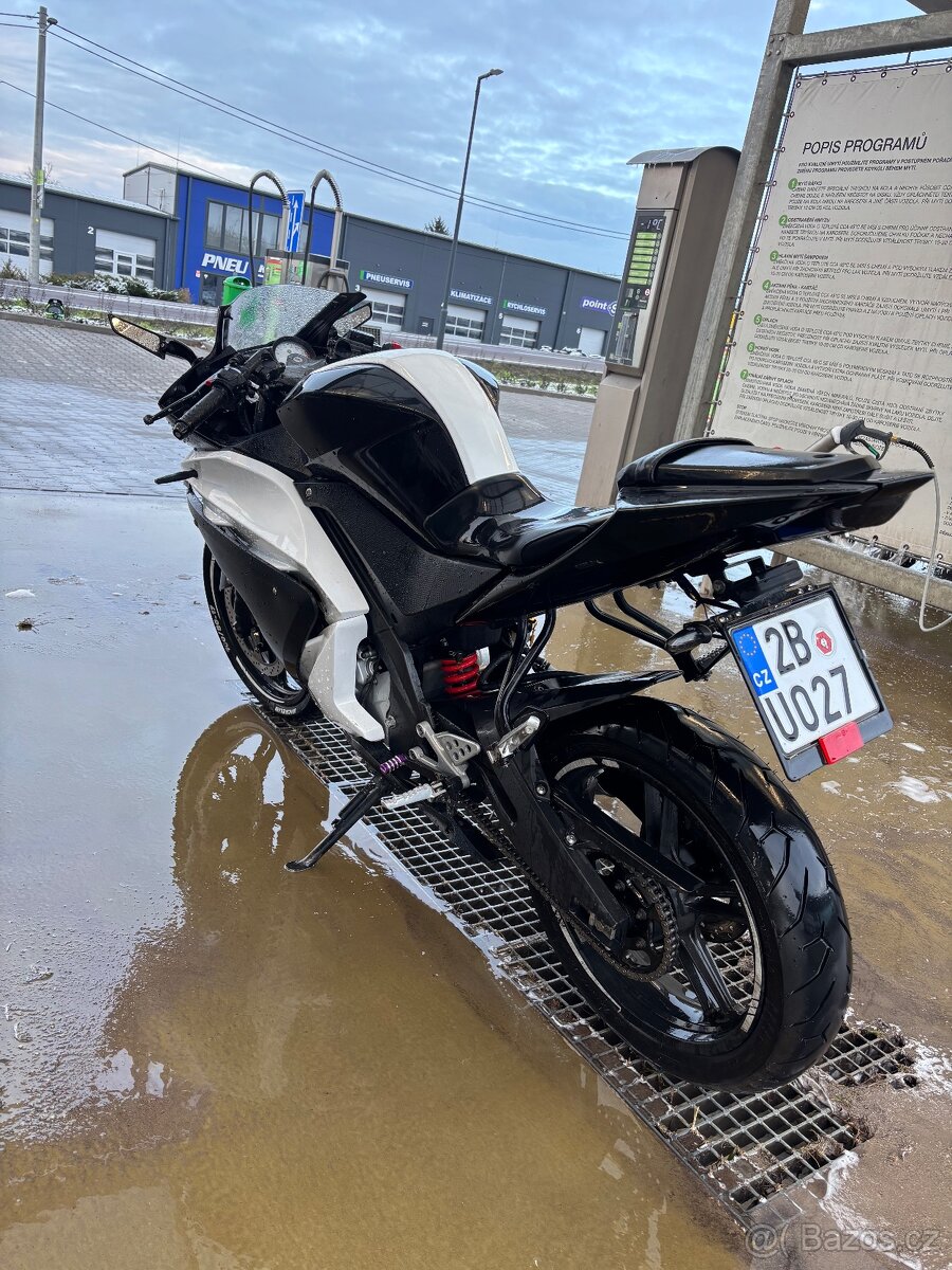 Yamaha yzfr 125 - 6