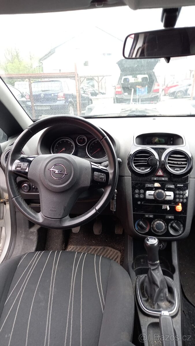 Opel Corsa 1.4 - 6