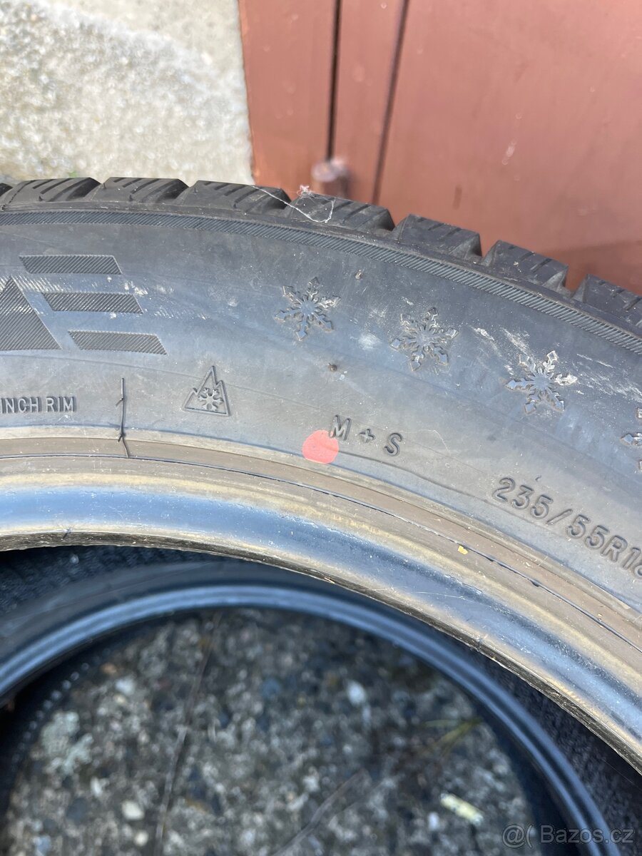 Zimní pneu 235/55/18 - 6