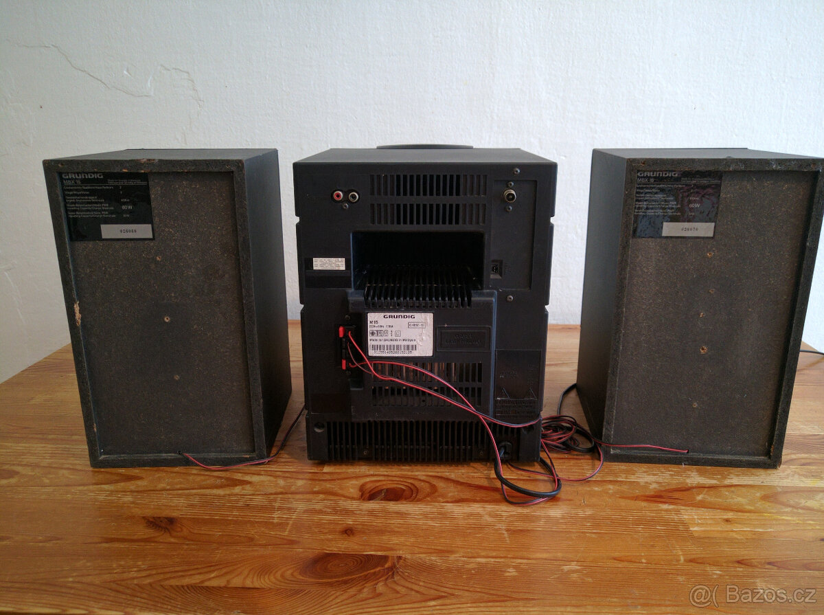 Grundig M15, Hi-Fi stereo systém, 2 x 30W/6Ω RMS - 6