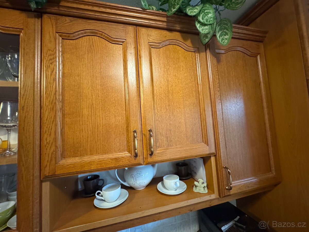 Kuchyňská linka s barem - 6