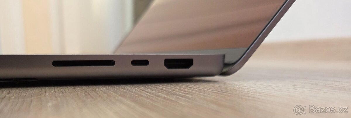 Apple Macbook Pro M2 MAX 14" - 6