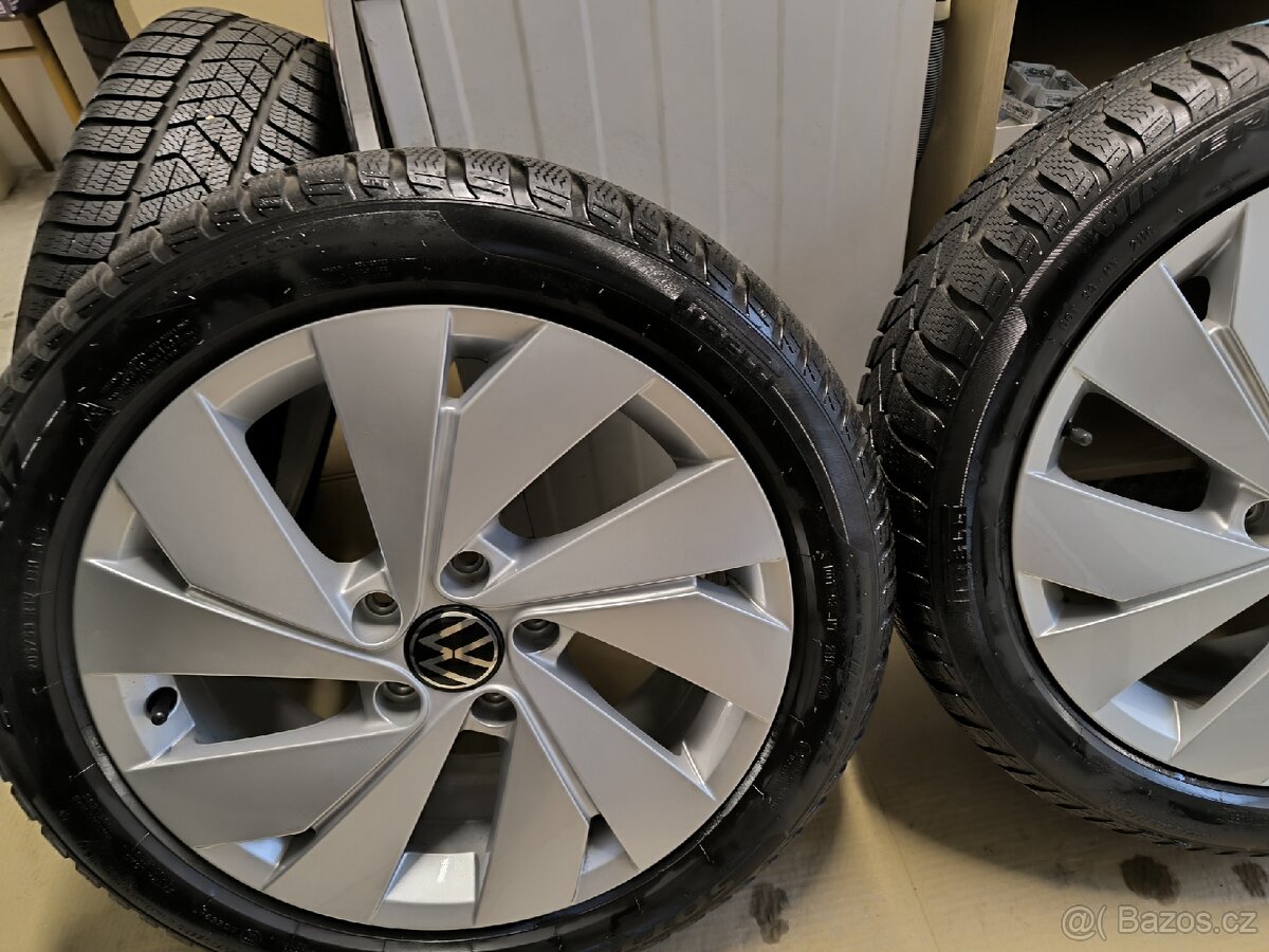 ALU kola VW Golf 8 Octavia 5x112 r17 Originál,zimní pneu 99% - 6
