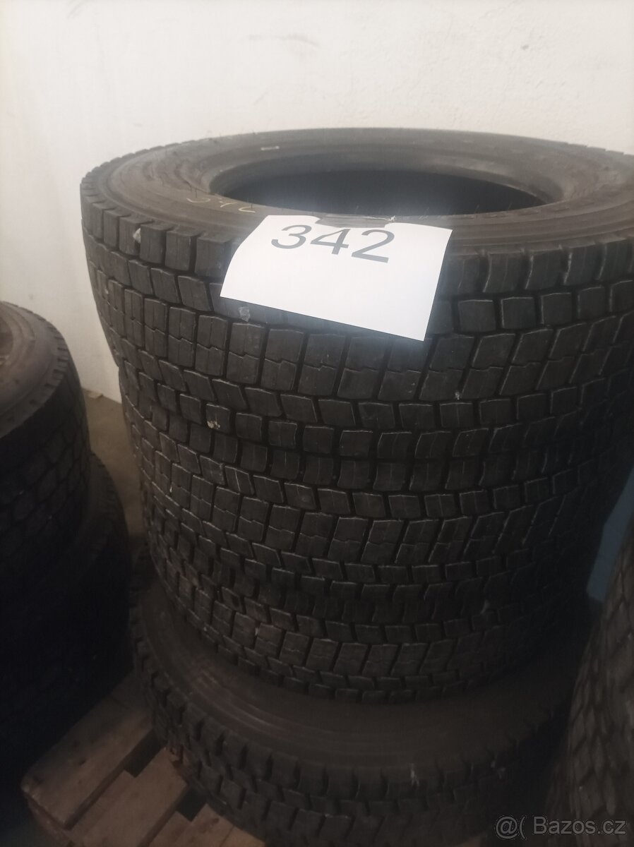 Nové pneu Bridgestone 275 70 22,5 - 6