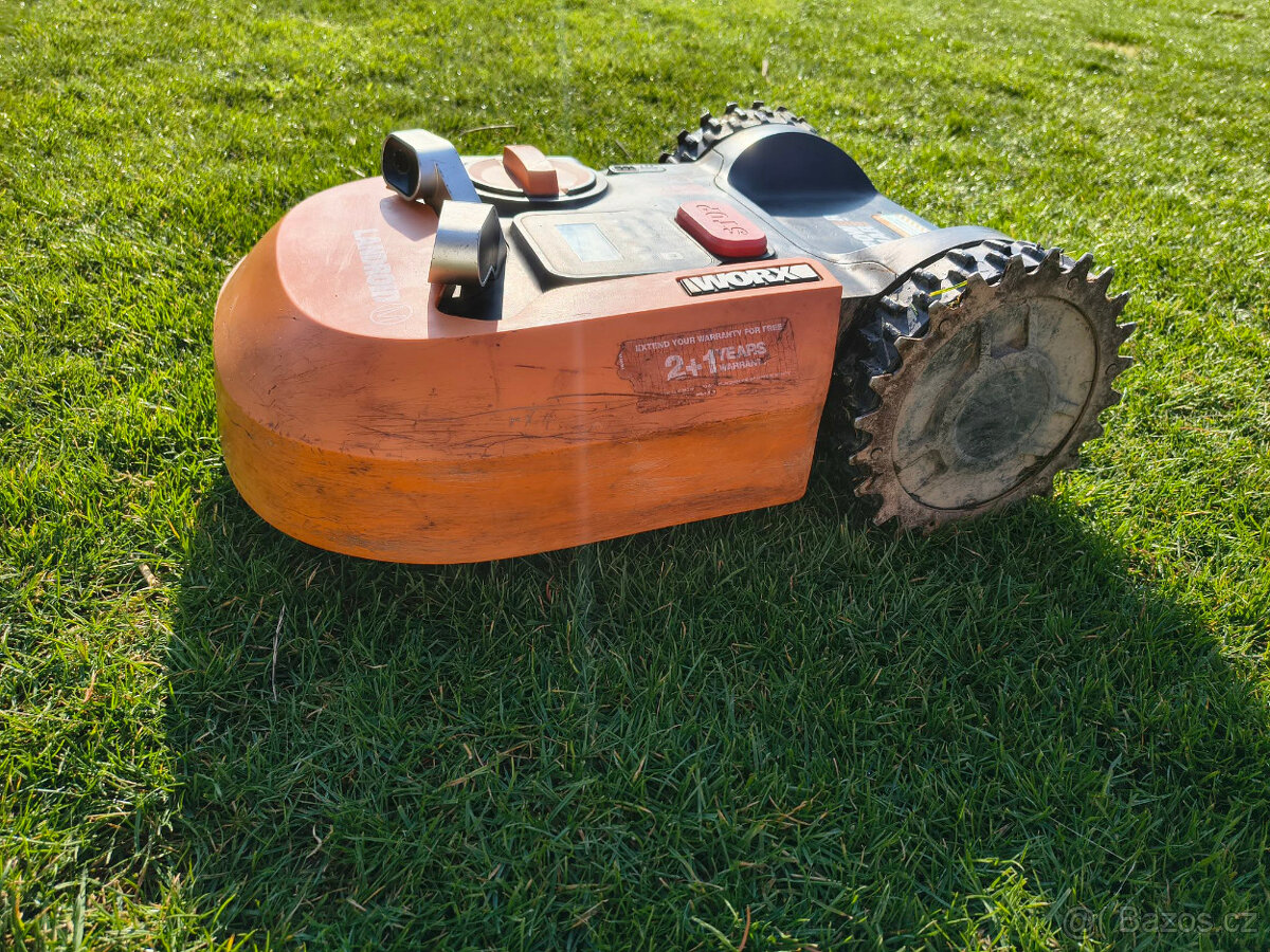 Robotická sekačka Worx Landroid M700 WR142E + kabel - 6