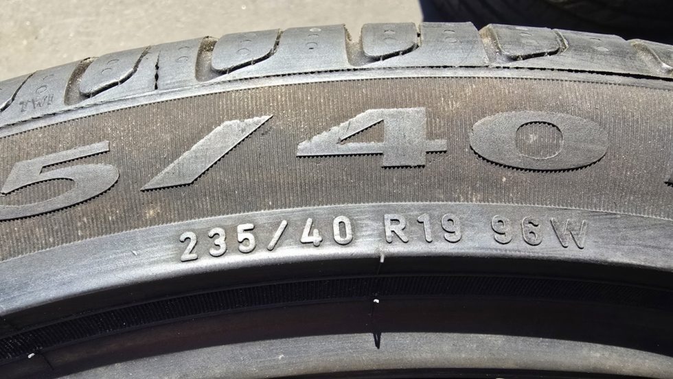 Letní pneu 235/40/19 Pirelli - 6