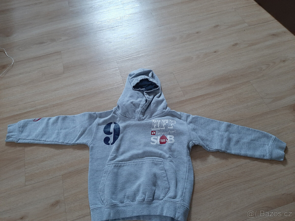 Dámské a dětské oblečení, batohy, tašky, šály, deka - 6