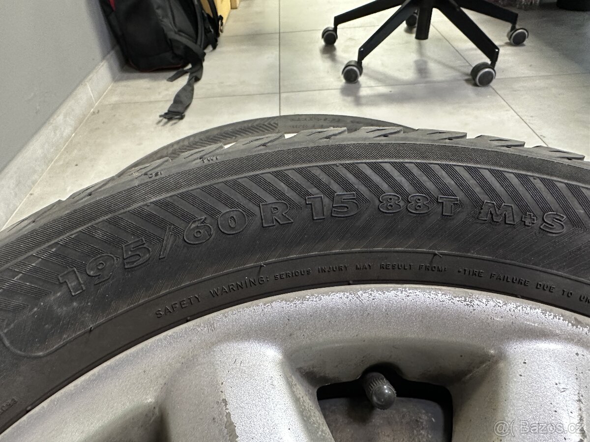 Sada disků R15 vč. poklic - 6