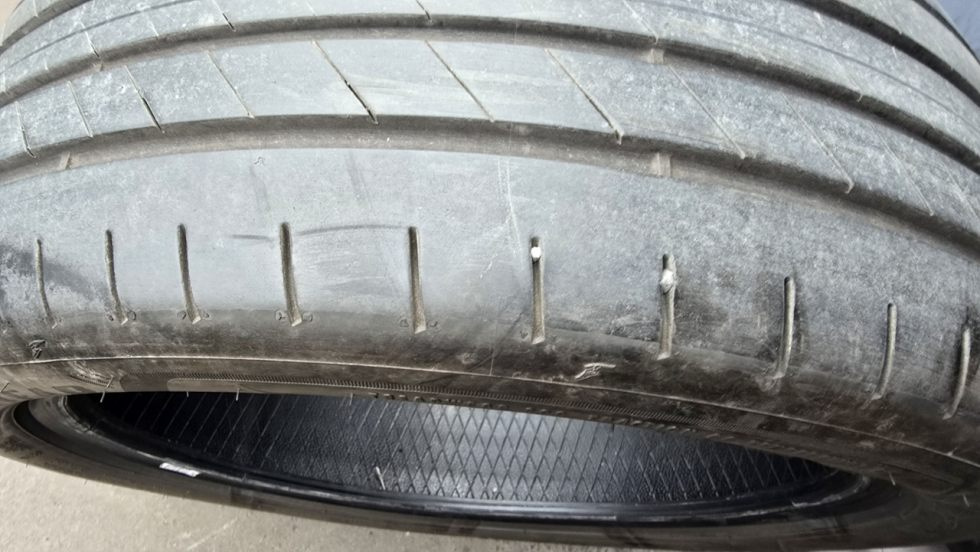 Letní pneumatika 235/40/19 Good Year - 6