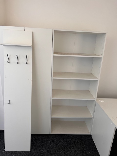 Kancelářský nábytek 4-5 lidí - Praha 9 - 6