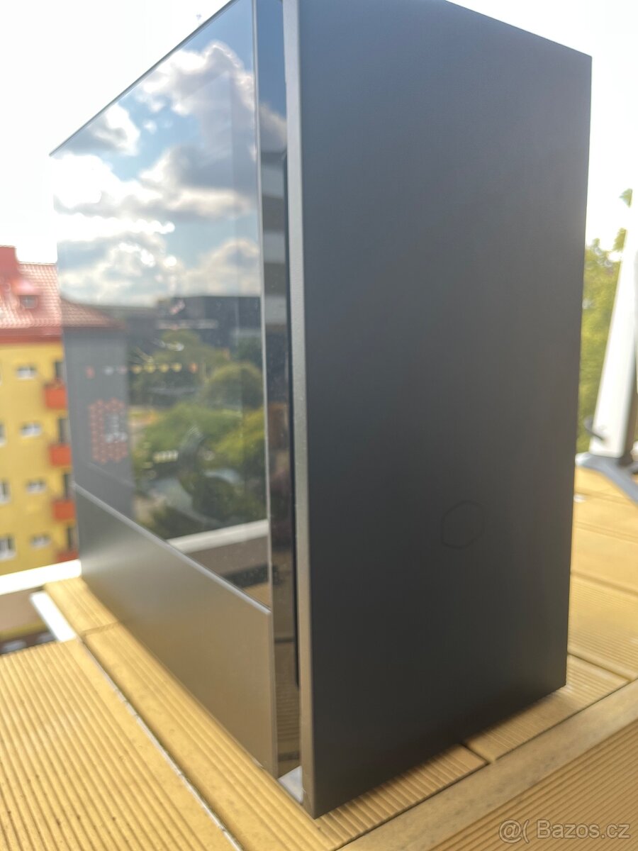 Minimalistický krásný výkonný pc ryzen Rtx 3080 - 6