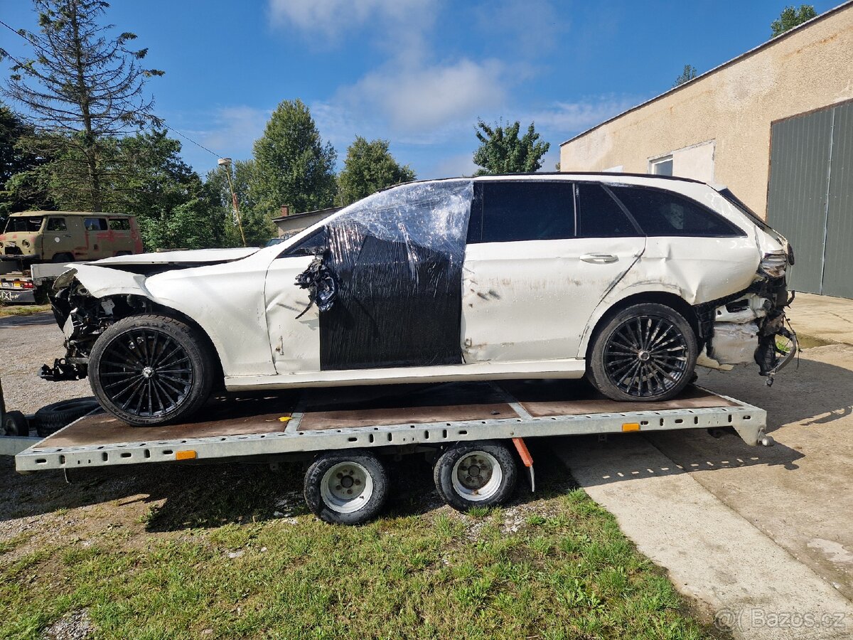 Mercedes-Benz Combi E220d 2017 AMG Line - 6