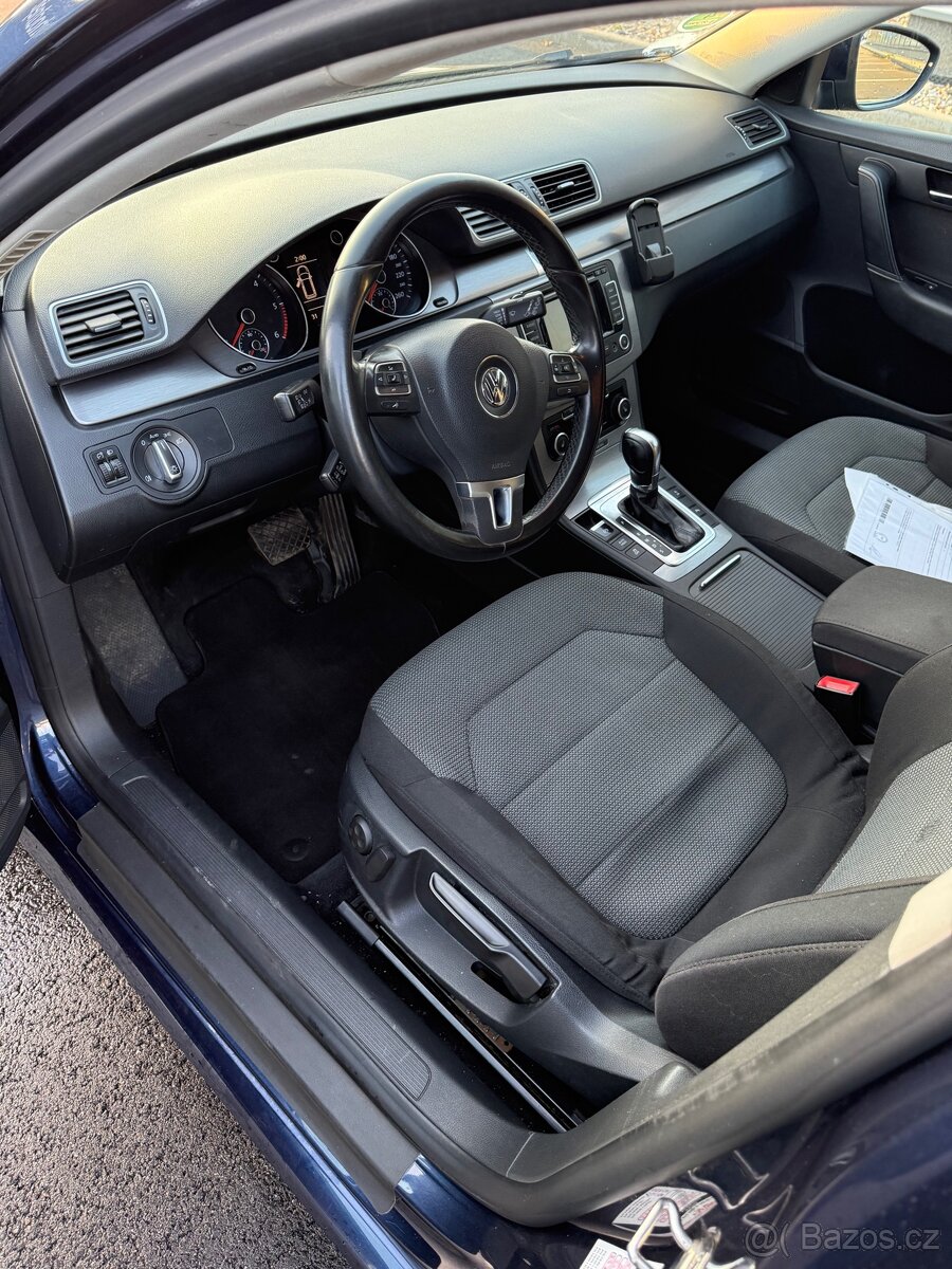 VW PASSAT VARIANT B7 2.0TDI 103KW COMFORT. LED - 6