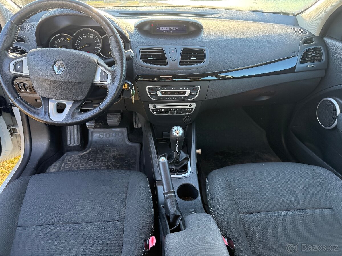 Renault Fluence 1.6 81kw 2/2012 Koupeno ČR - 6