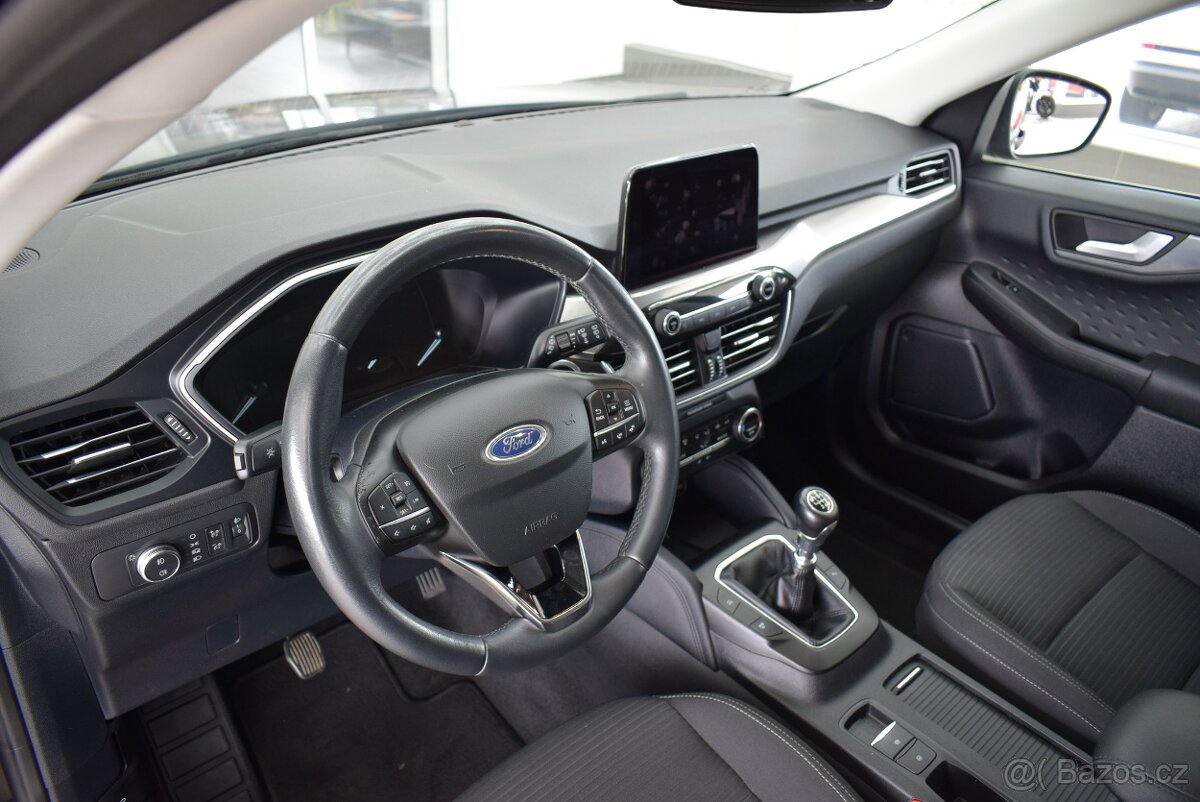 Ford Kuga 1,5 i 110 kW,Navi,najeto pouze71tkm,DPH, - 6