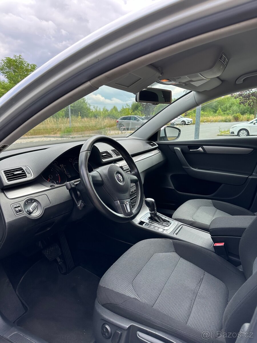 Volkswagen Passat - 6