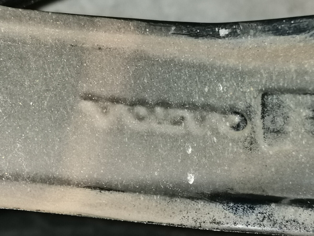 Volvo S60 / V60 - orig. 18" zimná sada DOT 23 6+ mm - 6