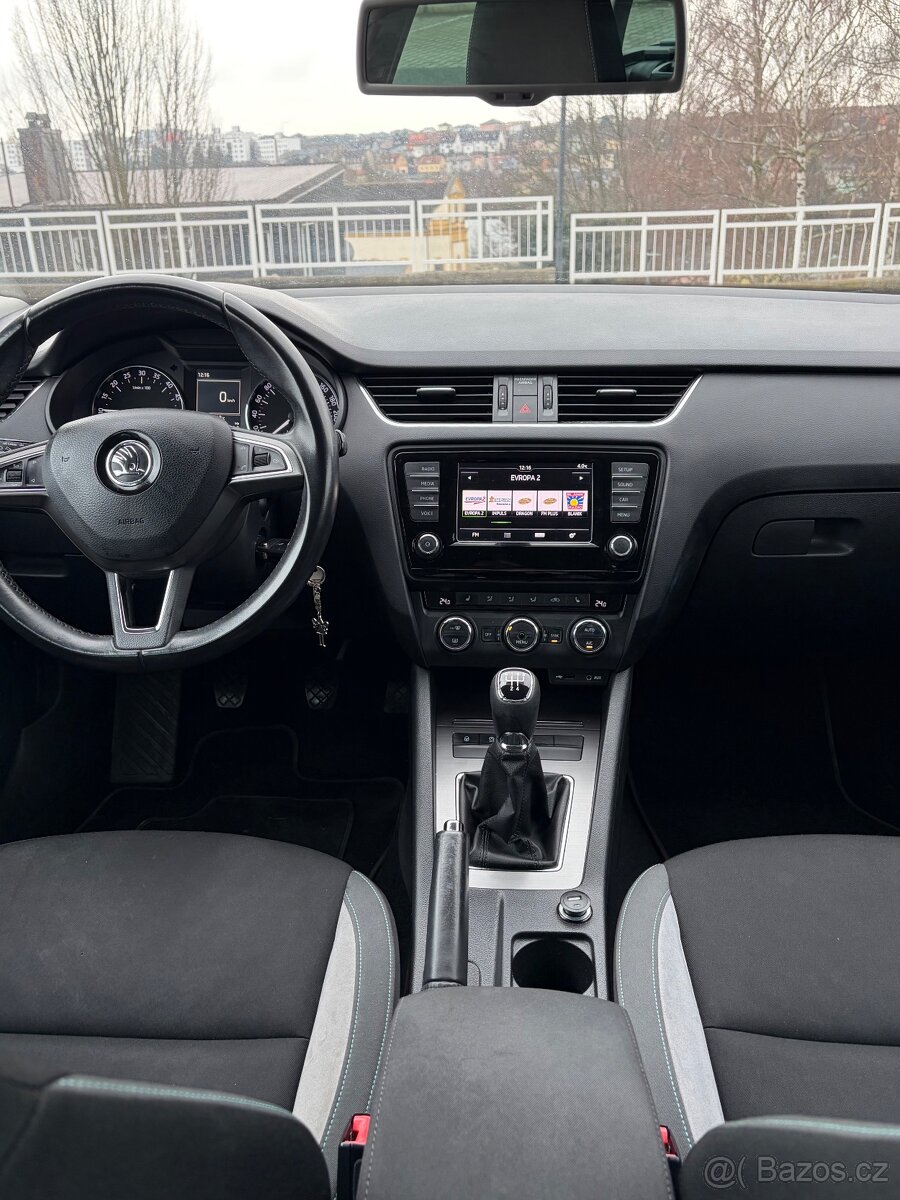 Škoda Octávia 3 - 6