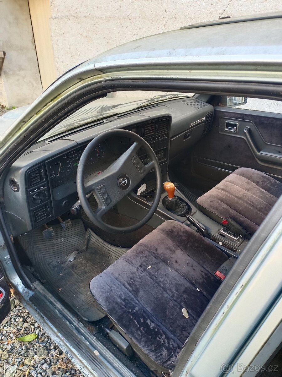 Opel Rekord 2,3 TD - 6