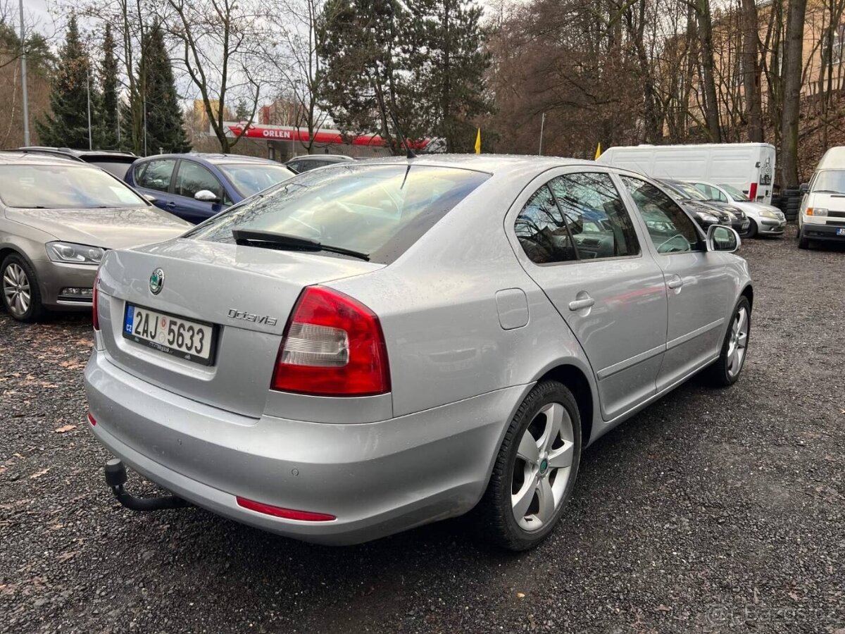 Škoda Octavia 2.0 TDI CR 103 kW tažné klima tempomat 2011 - 6