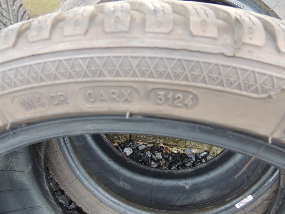 4ks zimních pneu Kleber 225/40/18 HP3,dot 31/24,7,5-8mm - 6