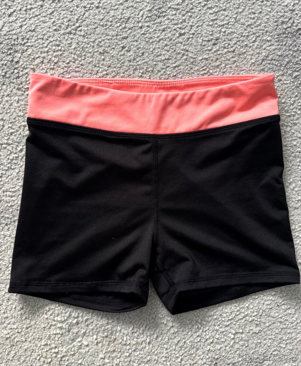 Kraťasy HM, vel. 134/140 - 6