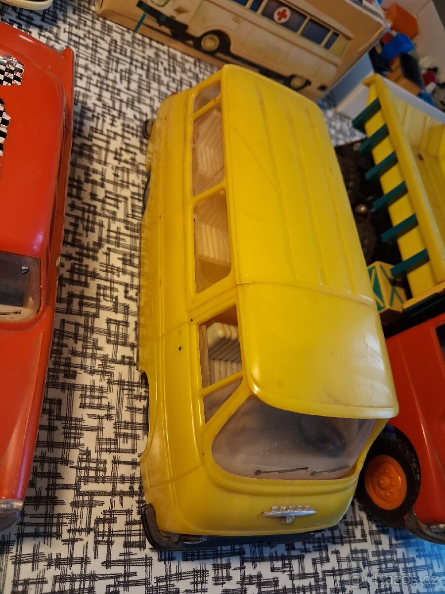 Retro autička - 6