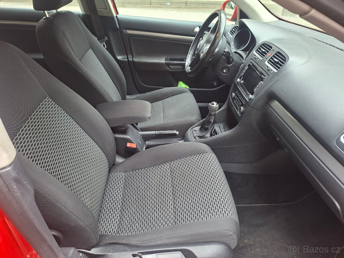 Golf variant 1.4 Combi 2011 bez investic - 6
